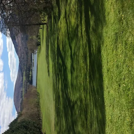 Golf Course View Bed & Breakfast *